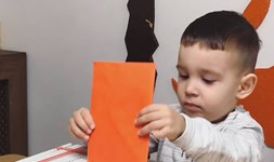 Yeni yıl tebrik kartı hazırlıkları