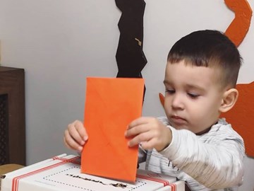 Yeni yıl tebrik kartı hazırlıkları